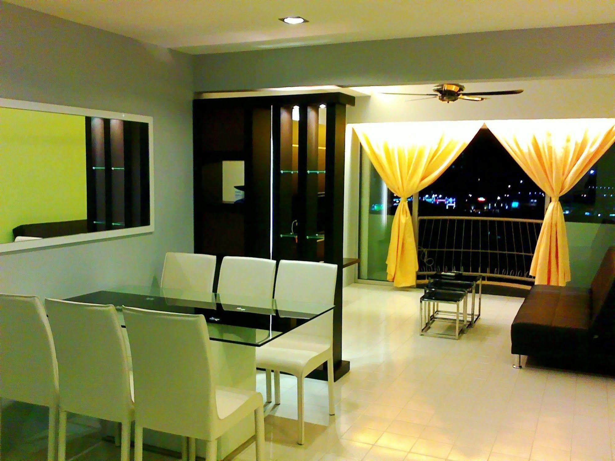 มะละกา โฮเต็ล อพาร์ทเมนท์ Apartment Malacca ภายนอก รูปภาพ